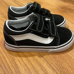 Vans Toddler Old Skool V Shoe